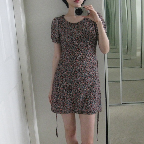 Retro Korean Floral Mini Dress with Ribbon - Picture 4 of 8